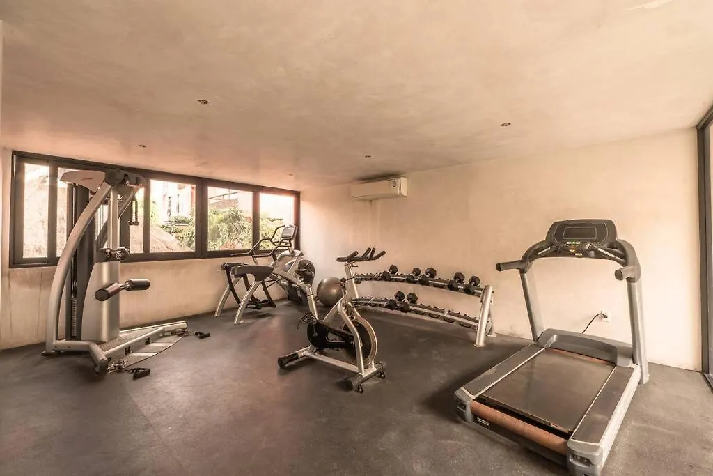 2Br, 2 Pools, Gym, 15Min From Beach Tulum