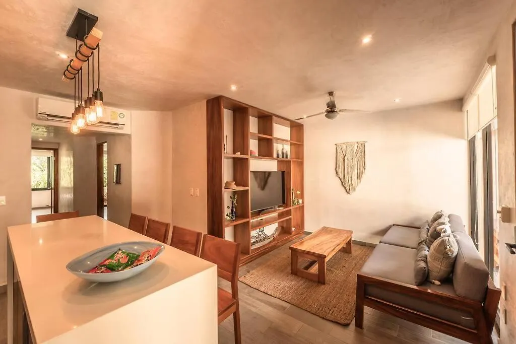 2Br, 2 Pools, Gym, 15Min From Beach Tulum Mexico